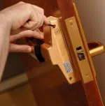 Los Angeles City Locksmith Los Angeles, CA 310-765-9485 - new-locks-installation